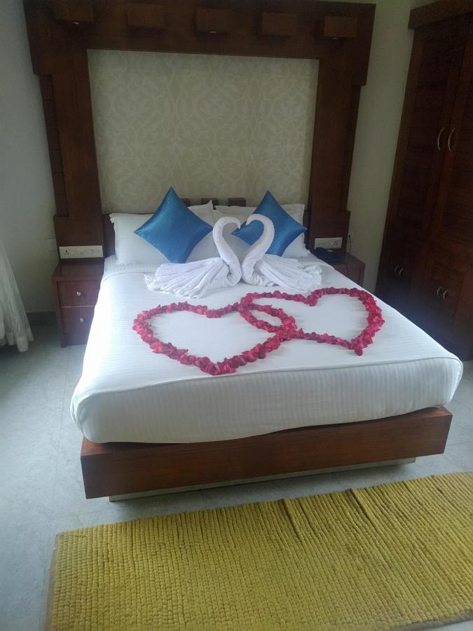 Monsoon Grande Hotel Munnar Exterior photo