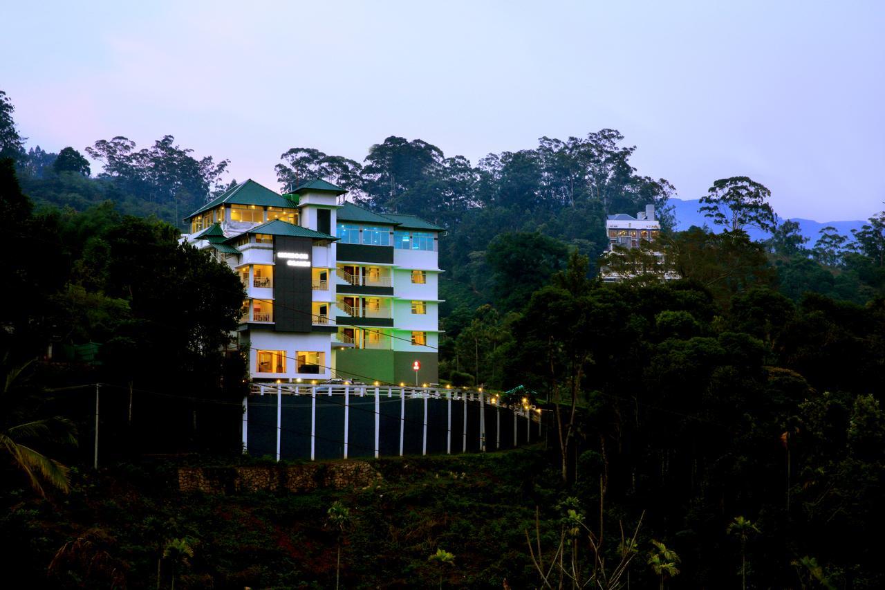 Monsoon Grande Hotel Munnar Exterior photo