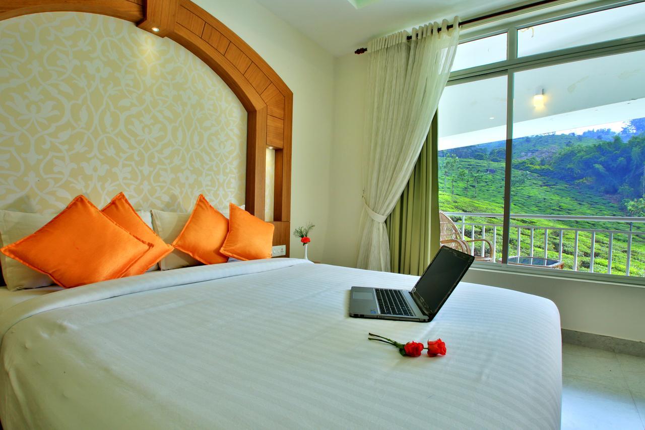 Monsoon Grande Hotel Munnar Exterior photo